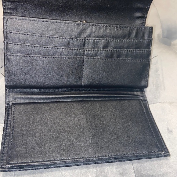 Wallet - Picture 2 of 5